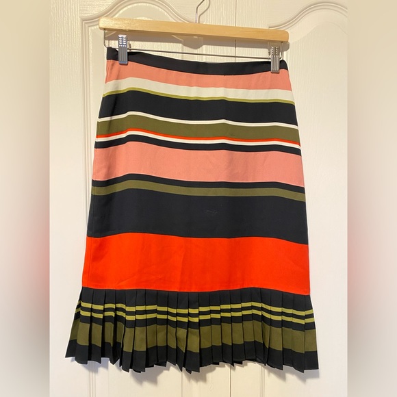 Ann Taylor Skirt Size 2 NWT - Picture 1 of 8